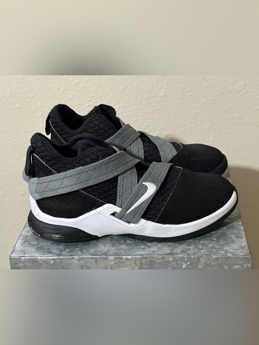 Nike LeBron Zoom Soldier XII Boy’s Black & Gray  Sneakers, A02912-004, Size 2Y